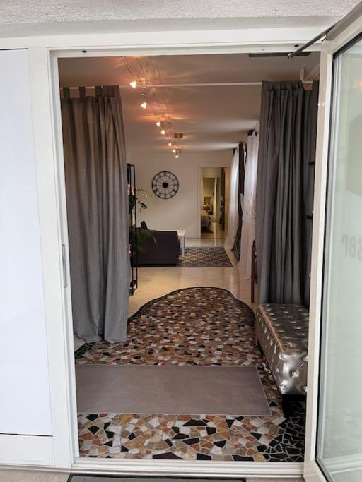 Barrierefreie Schoene Wohnung Im Eg Kossen Bagian luar foto